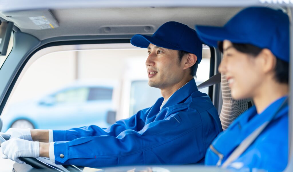 DeliveryStaffDrivingTruckSalesDriversLogisticsOccupation | トラックチャーター・混載便・緊急便